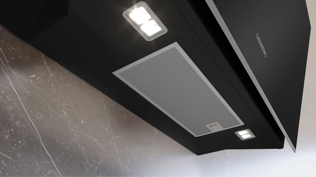 iQ700 90 cm Wall-Mounted Cooker Hood Clear Glass Black LC91KLT60