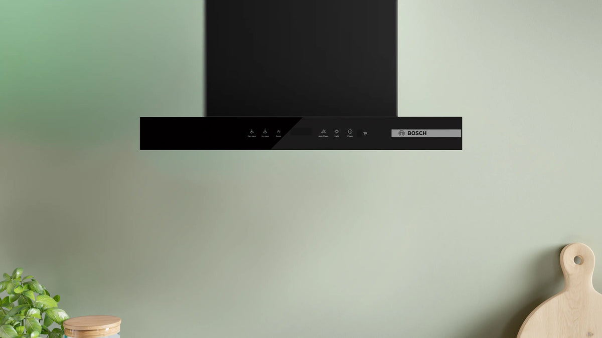 Series 4 Wall-Mounted Cooker Hood 60 cm Black DWB61CJ60I