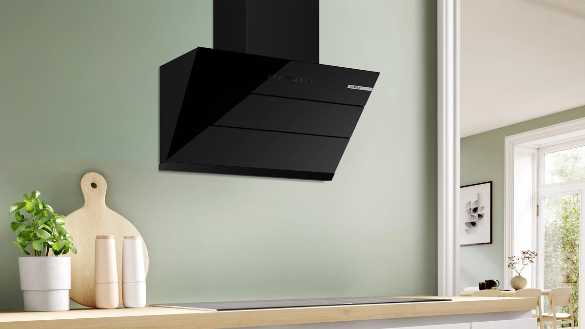 Series 4 Wall-Mounted Cooker Hood 90 cm Black DWK91CJ60I