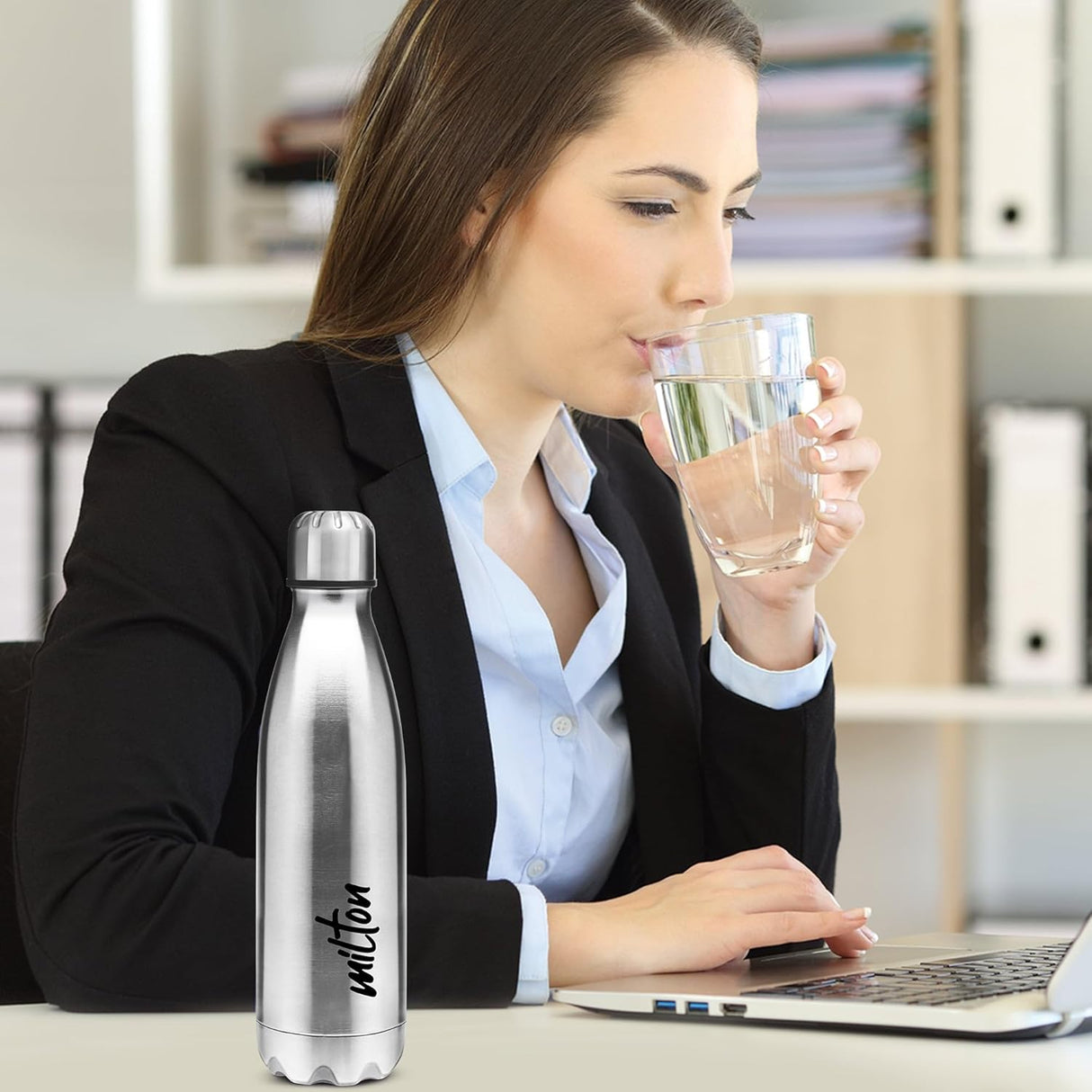 Shine 1000 Stainless Steel Water Bottle, 900 ml water bottles, Single walled, Leak-Proof, Rust-free Steel Bottle, Easy Grip, Easy to Carry, Travel Bottle, Silver