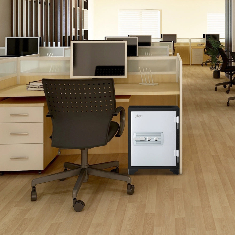 Centiguard 560 (89L) Fire-Resistant Home Locker with Key Lock