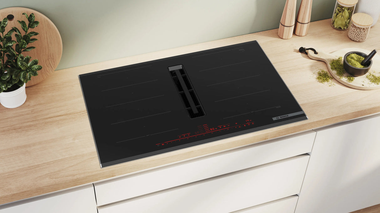 Series 8 Induction Hob with Integrated Ventilation System 4 Zone 80 cm PXX875D67E
