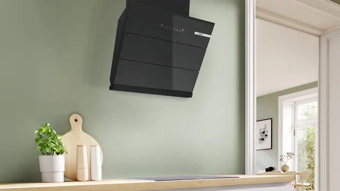 Series 4 60 cm Wall-Mounted Chimney Hood DWK68IJ60I – 1250 m³/h Suction, Auto Clean, Gesture Control, Oil Collector Filter
