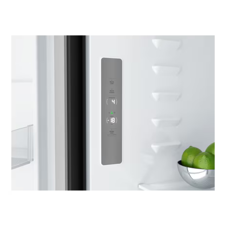 564L 700 Series Quad Door Refrigerator EQE5600B-B – Inverter Compressor, Cooling360, GreenZone Crisper