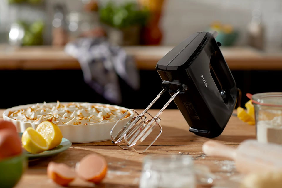 Daily Collection Mixer HR3705/10 | 300W | 5 Speeds + Turbo | Cone-Shaped Beaters | Dishwasher Safe