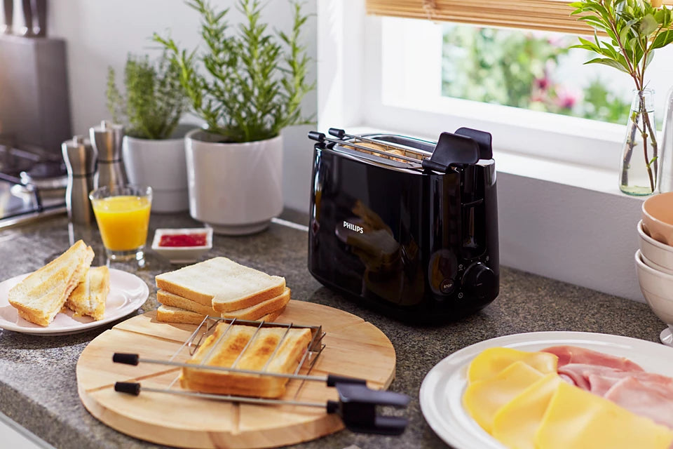 HD2583/90 Daily Collection Toaster | 8 Browning Settings | 2 Large Slots | Bun Warming Rack | Reheat & Defrost | Compact Design