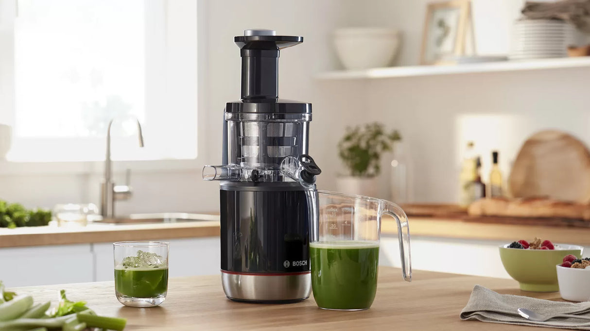 VitaExtract 150W Slow Juicer MESM731M – Black & Brushed Stainless Steel