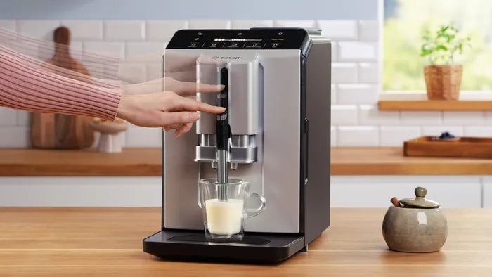 Series 2 Fully automatic coffee machine VeroCafe Silk Silver, Removable water tank TIE20301IN