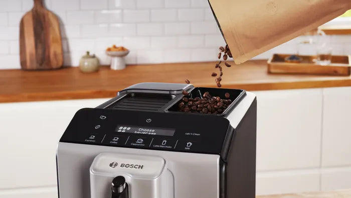 Series 2 Fully automatic coffee machine VeroCafe Silk Silver, Removable water tank TIE20301IN