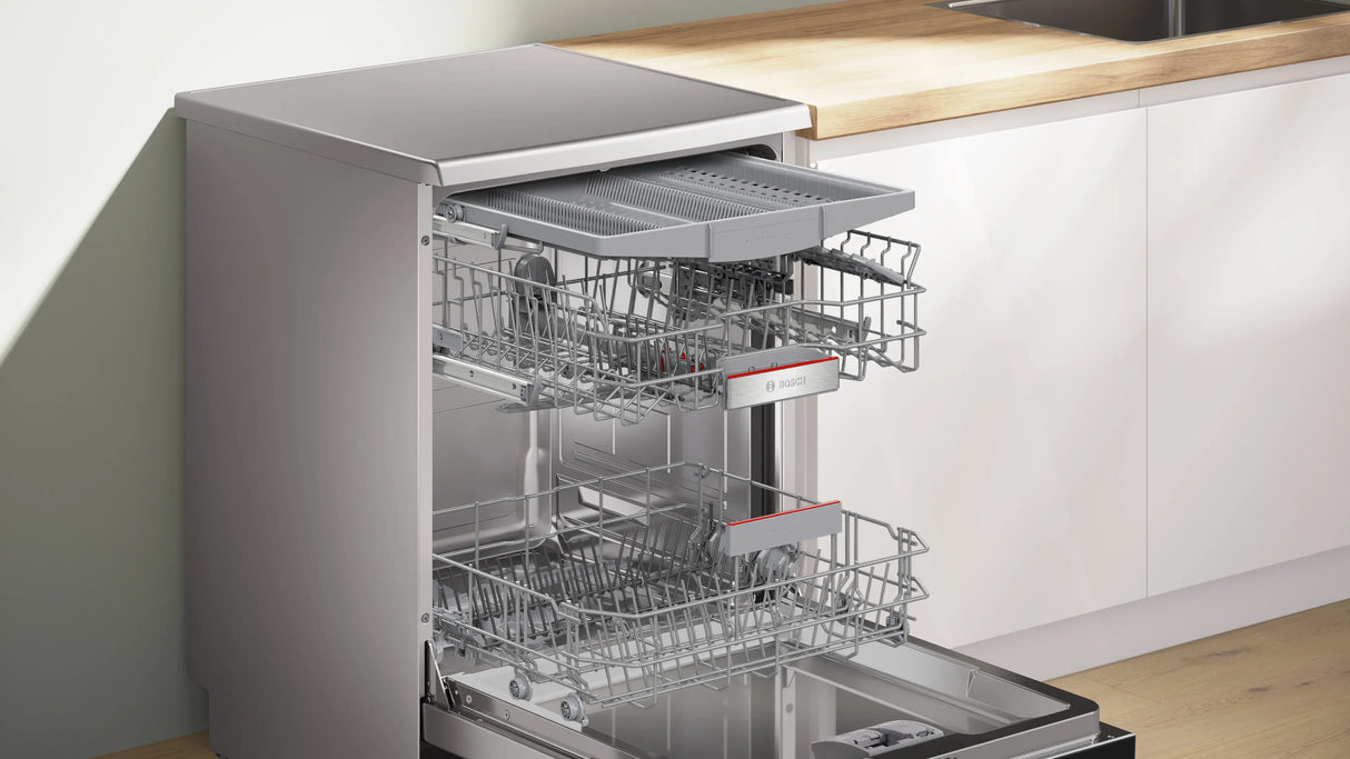 Series 6 Free-Standing Dishwasher 15 Place Settings, Brushed Steel Anti-Fingerprint with Wi-Fi Home Connect – SMP6HMI00I