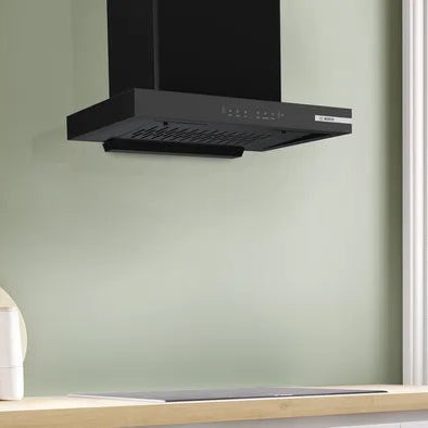 Series 4 wall-mounted cooker hood 60 cm Black DWB68IJ60I