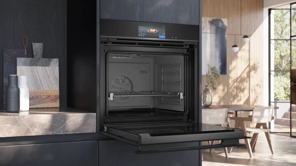 IQ700 Built-in Oven With Steam Function 60 x 60 cm Black HS958GDD1 (Home Connect)