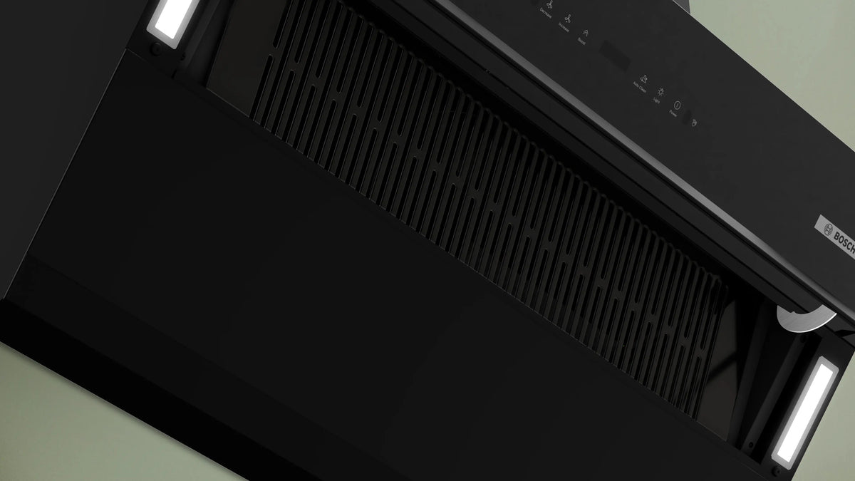Series 4 Wall-Mounted Cooker Hood 90 cm Black DWK91CJ60I