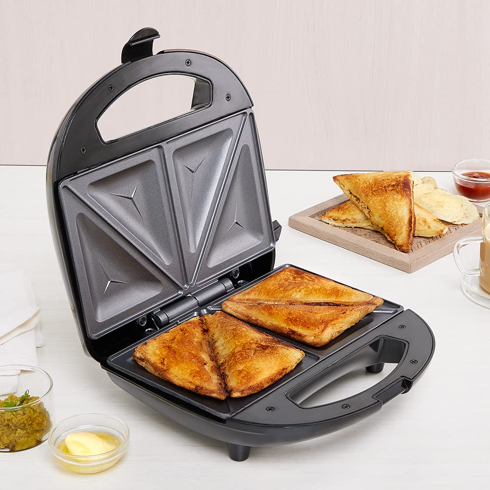 Borosil Neo Sandwich Maker 700 W, opens 90°