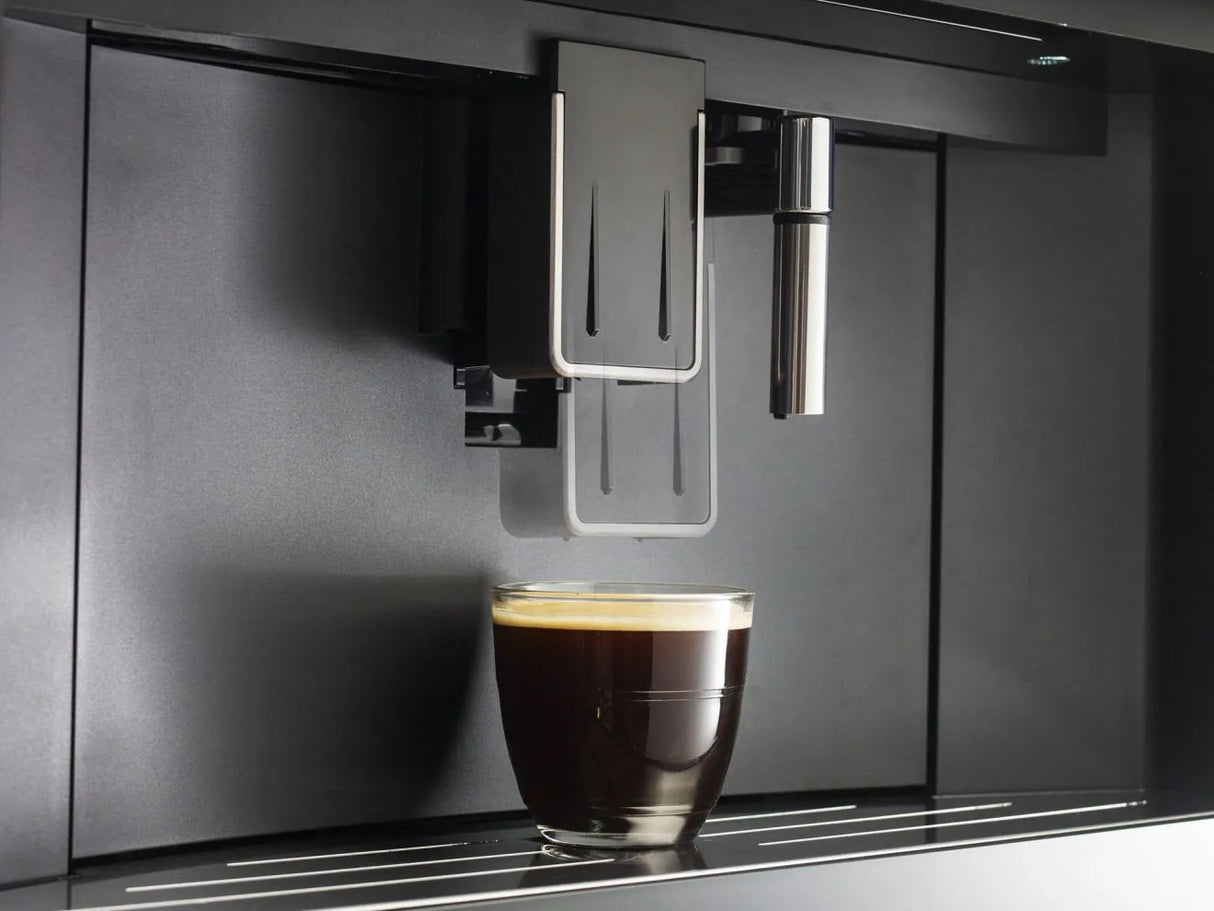 CM8477S Built-In Coffee Machine Stainless Steel 533.54.010