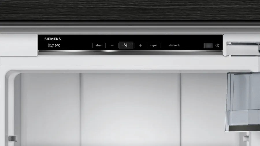 iQ700 KI81FHD30I Built-in Fridge 289L – 177.2 cm, Soft Close Hinge, hyperFresh, Home Connect