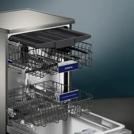 Siemens 15 Place settings free standing dishwasher - racks view.