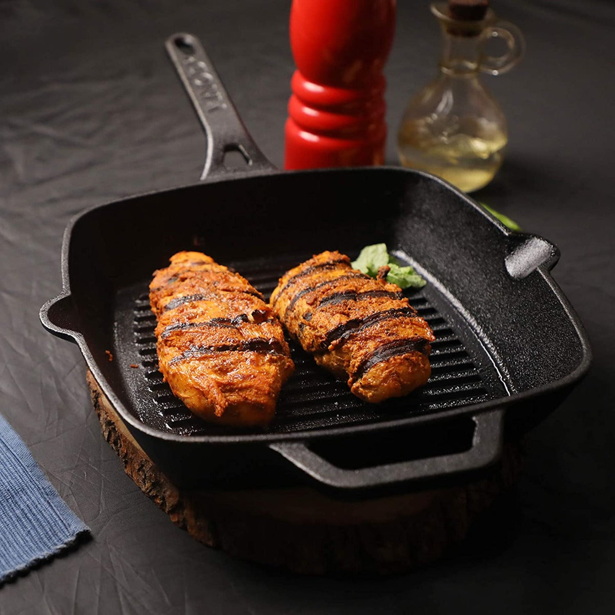 VINOD CAST IRON GRILL PAN 24 CM ( LCISG24 )
